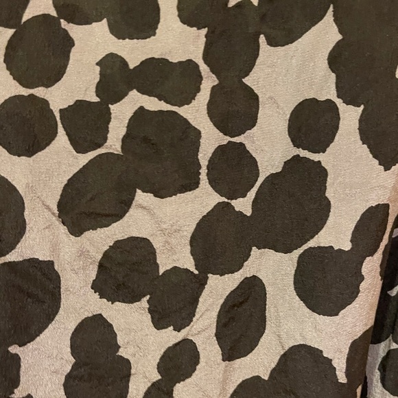 INC size 8 Ladies Sexy Print Blouse - Picture 5 of 5